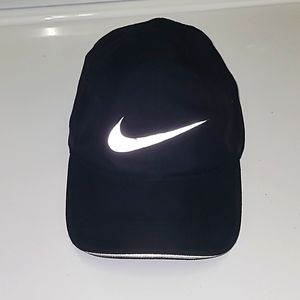 Nike heritage86 reflective hat